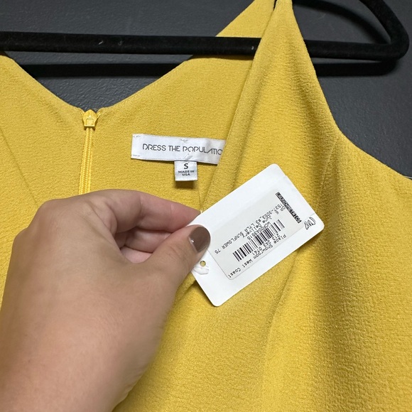 NWT Dress the Population Lyla V Neck Sleeveless Crepe Midi Dress Sunflower S - Picture 3 of 4